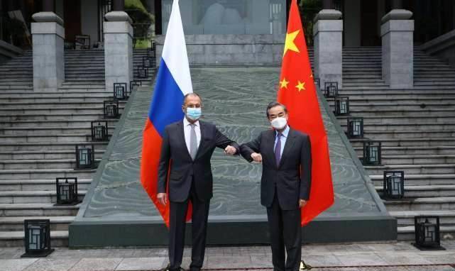 俄罗斯爱上人民币<strong></p>
<p>币倍网</strong>，俄证交所成交量增长30倍，西方制裁落单？