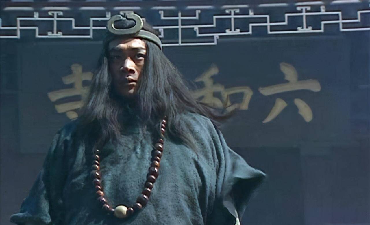 武松担任阳谷县“都头”<strong></p>
<p>今合币</strong>，一年俸禄有多少，折算成人民币合多少钱