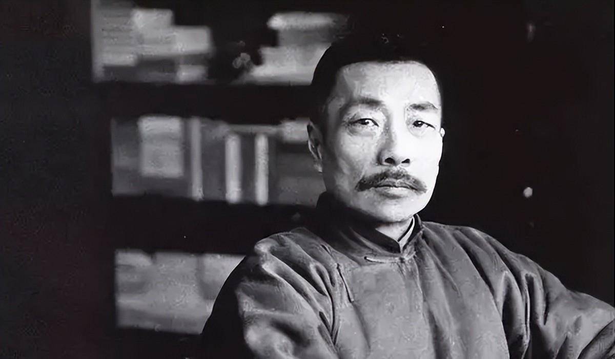鲁迅当时月工资350块大洋<strong></p>
<p>大洋币</strong>，如果换算成人民币，相当于多少钱？