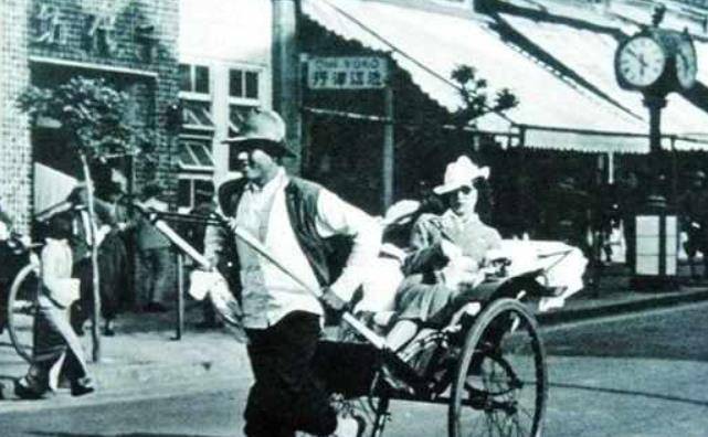 民国时期<strong></p>
<p>大洋币</strong>，鲁迅每月工资350块大洋，换算成人民币相当于多少钱？