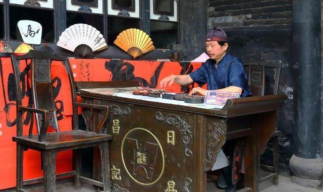 民国时的一块大洋<strong></p>
<p>大洋币</strong>，折算成现在的人民币，大概是多少钱？