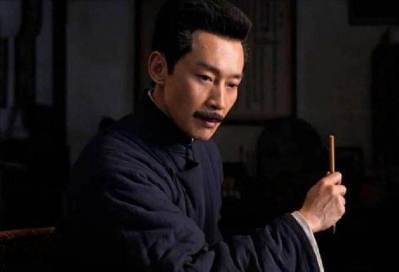 民国时期<strong></p>
<p>大洋币</strong>，鲁迅每月工资有350块大洋，如果换成人民币值多少钱？