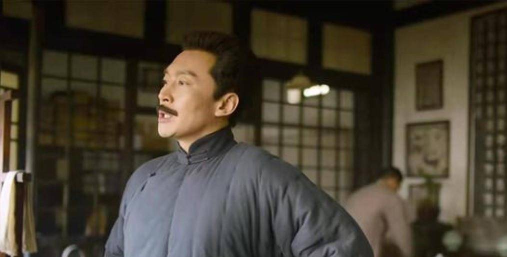 民国时期<strong></p>
<p>大洋币</strong>，鲁迅每月工资有350块大洋，如果换成人民币值多少钱？
