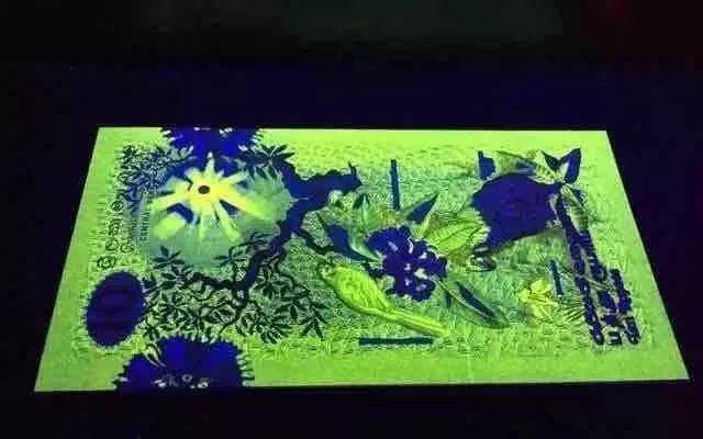 炫酷<strong></p>
<p>各国币</strong>！！美轮美奂世界各国荧光币