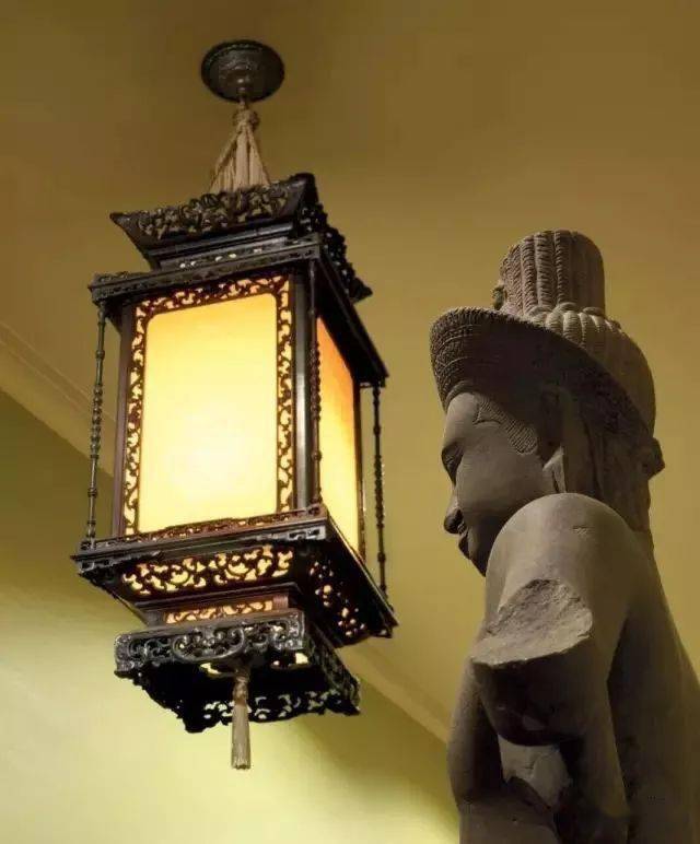 八雅轩丨【八雅收藏】古董教父安思远：“中国艺术品给了我一切，我愿为中国做一些事<strong></p>
<p>币百通</strong>。”