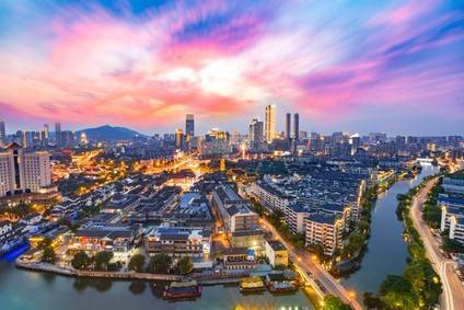 成都陆港枢纽发行2.8亿人民币高级无抵押债券<strong></p>
<p>币率</strong>，息票率4.30%