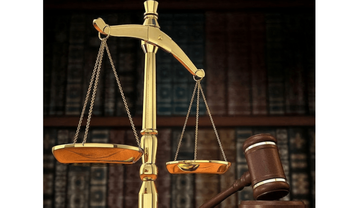 免费签约平台引诱客户投资实施诈骗<strong></p>
<p>外汇信用卡</strong>，诈骗罪会怎么判？
