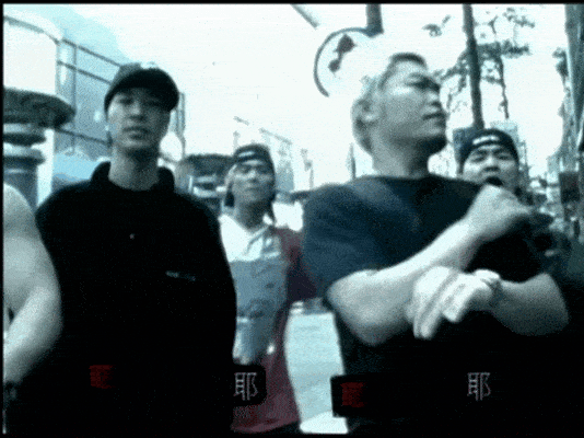 名利场||一个转战币圈成富豪<strong></p>
<p>火币por</strong>，一个与女明星携手半隐，千禧年最火的嘻哈兄弟这20年（上）