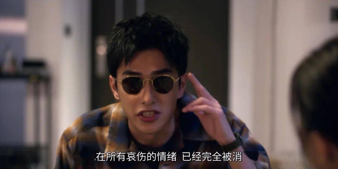 火出圈的网飞台剧<strong></p>
<p>火币网</strong>！不止是小S床戏