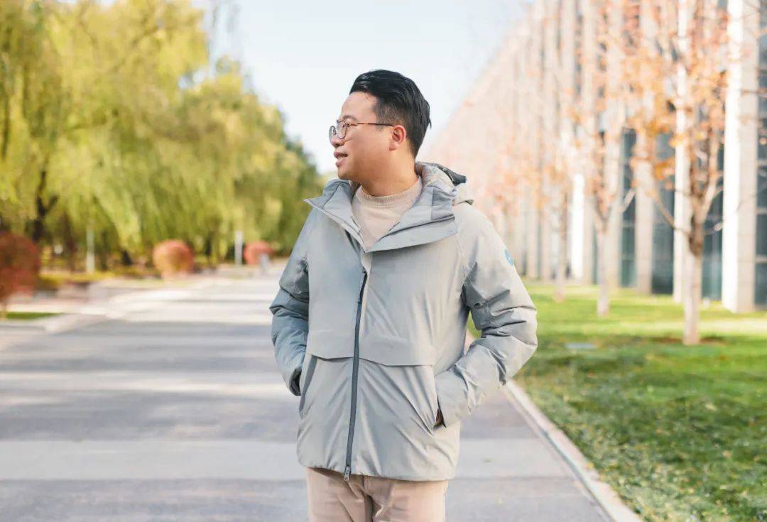 国产羽绒服凭什么卖7000？明星精英都爱穿<strong></p>
<p>火币科技</strong>，科技羽绒服为啥火了