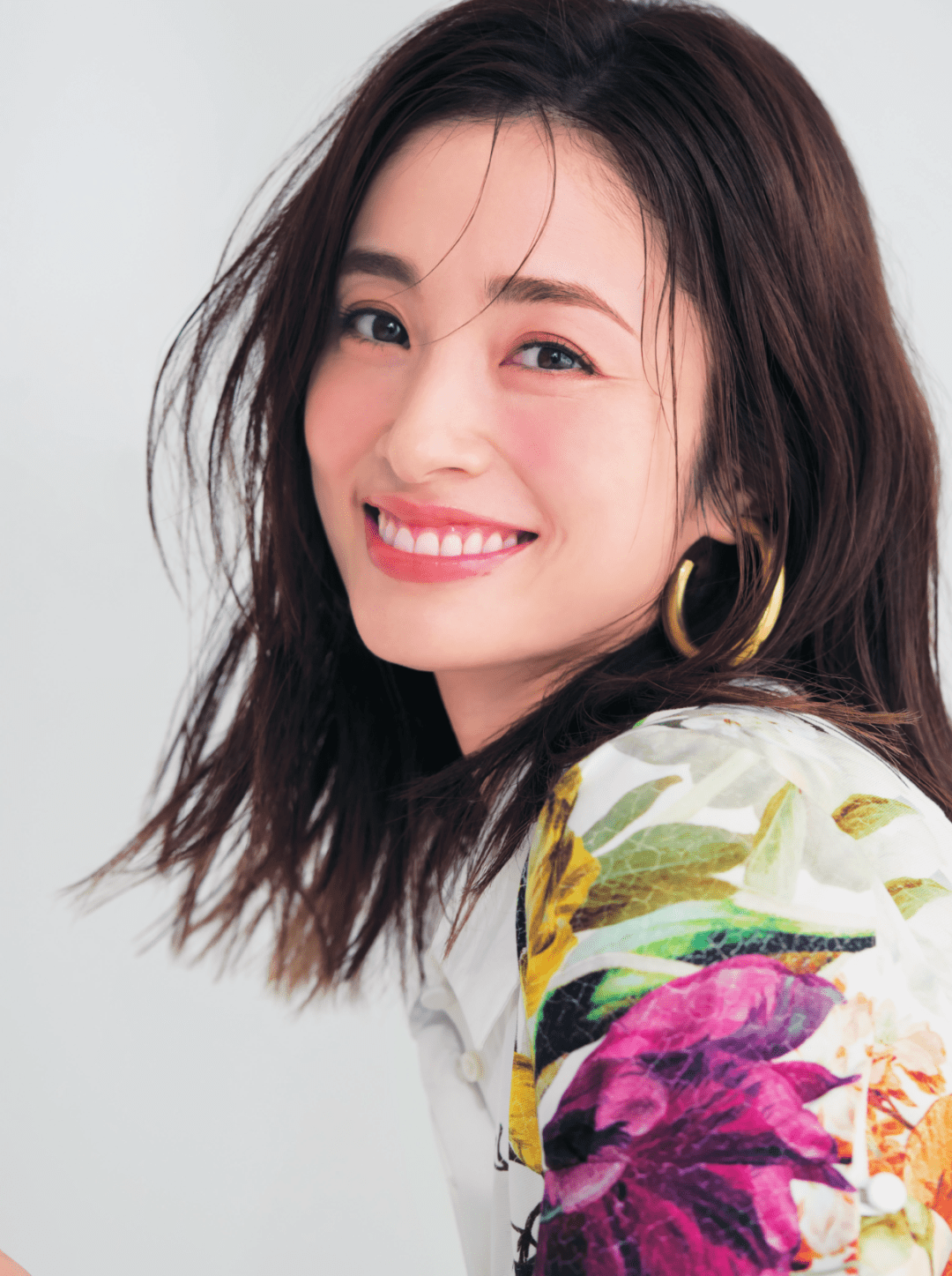 HB FOCUS | 上户彩：最快10分钟<strong></p>
<p>hb</strong>，即可通过妆容转变角色！