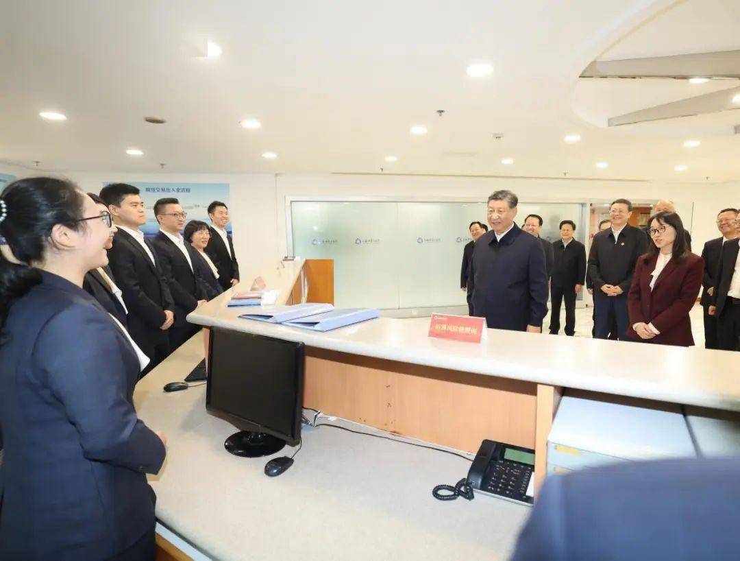 总书记刚刚来过这里｜“总书记勉励<strong></p>
<p>交易所</strong>我们加快建成世界一流交易所”