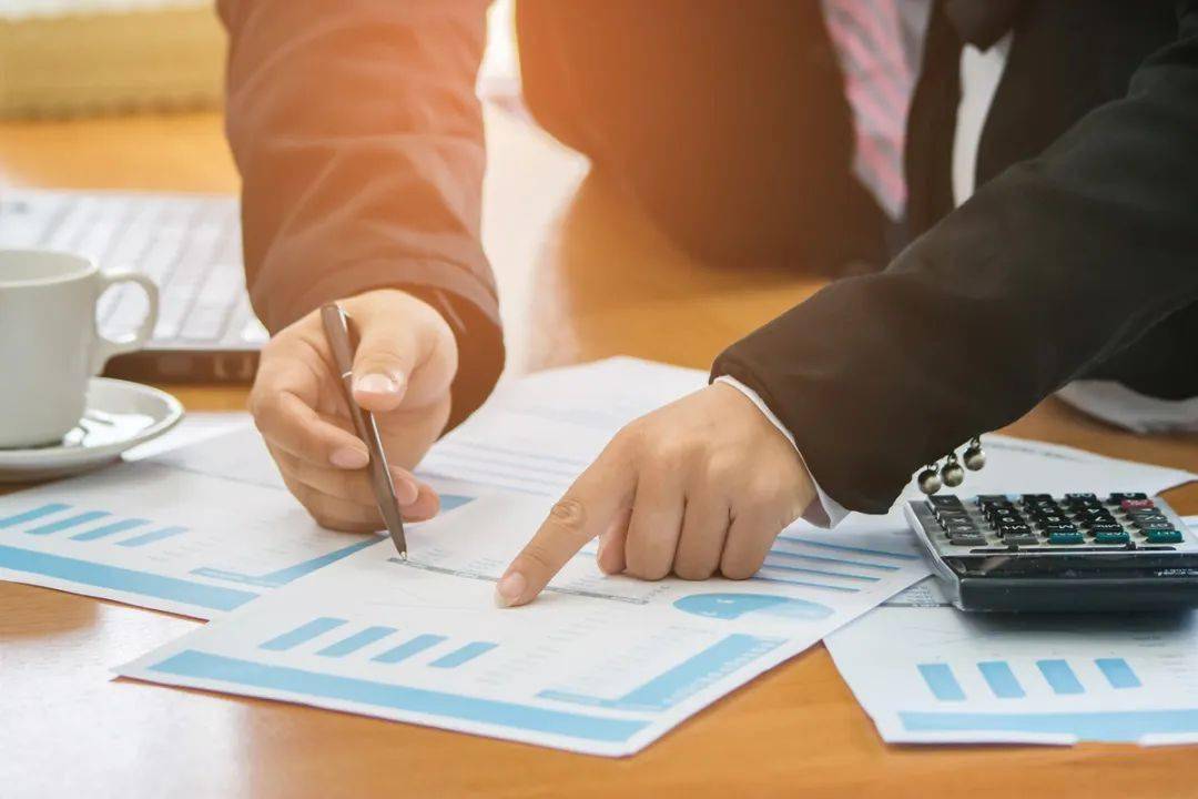交易所这些债券波动加大<strong></p>
<p>交易所</strong>，信用债后期如何配置？