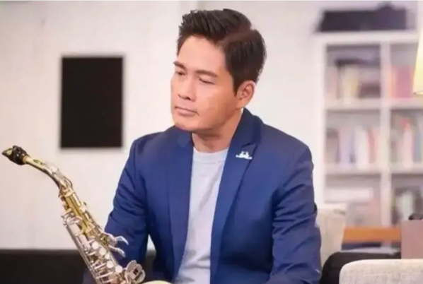 56岁TVB男演员郑启泰去世<strong></p>
<p>泰好交易所</strong>，才求婚成功女友，网友感慨：是好演员