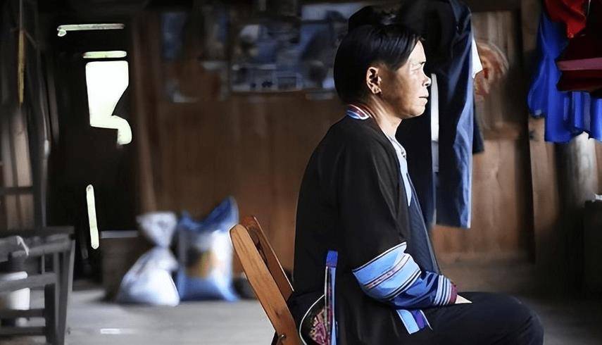 16岁因太美被印在人民币上<strong></p>
<p>知币上哪个交易所</strong>，多年过去，49岁时方知头像是自己