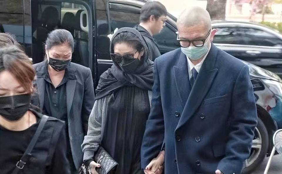 网传大S以侵害债权将汪小菲提告<strong></p>
<p>币币网交易所</strong>，索赔2亿人民币，台湾网友都忍不住了