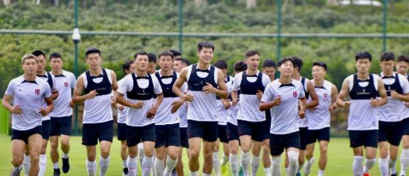 徐正源宣布韦世豪将前往成都蓉城助阵<strong></p>
<p>币豪交易所</strong>，转会费500万人民币