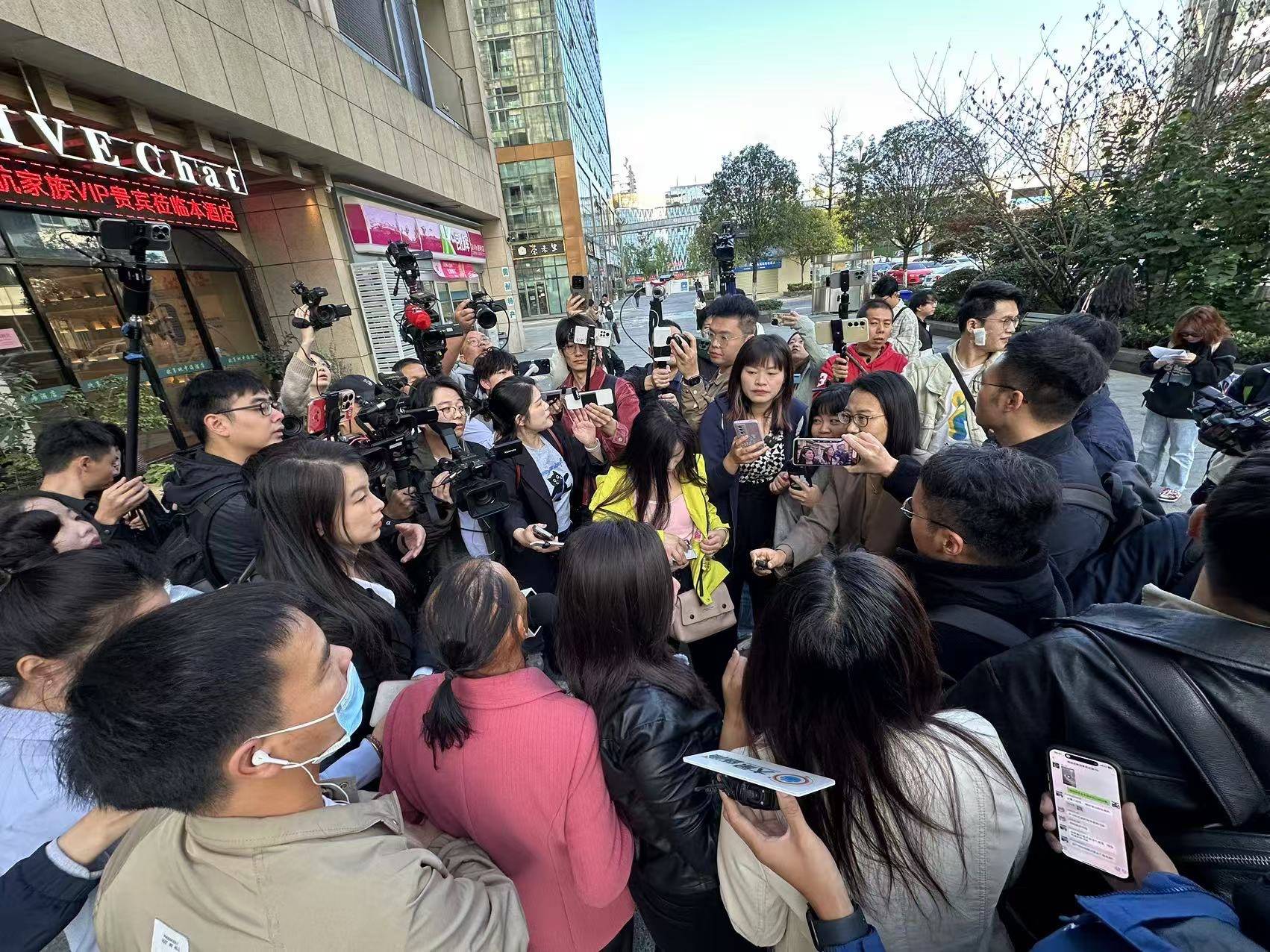 死刑！余华英拐卖儿童案重审宣判<strong></p>
<p>币安交易所白皮书</strong>，其当庭表示上诉