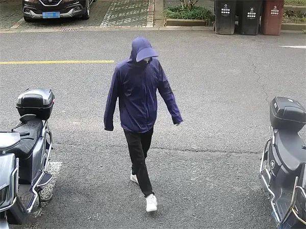 男子对前妻动起“歪脑筋”<strong></p>
<p>币淘交易所</strong>，潜入其家中……上海警方：刑拘
