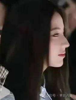 前几年还被嘲长得土<strong></p>
<p>币淘交易所</strong>，如今逆袭成大美女了？！