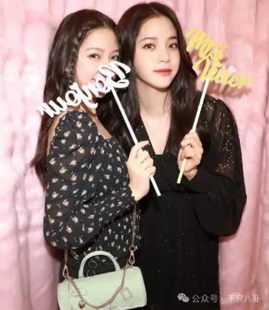 前几年还被嘲长得土<strong></p>
<p>币淘交易所</strong>，如今逆袭成大美女了？！