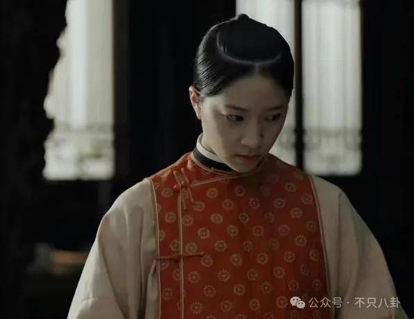 前几年还被嘲长得土<strong></p>
<p>币淘交易所</strong>，如今逆袭成大美女了？！