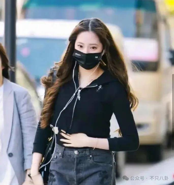 前几年还被嘲长得土<strong></p>
<p>币淘交易所</strong>，如今逆袭成大美女了？！