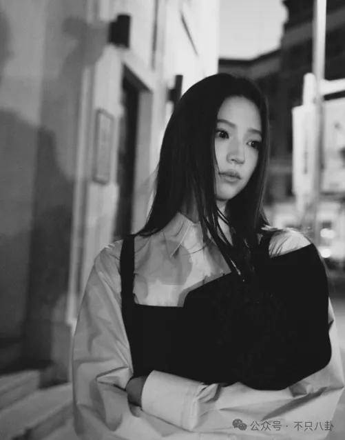 前几年还被嘲长得土<strong></p>
<p>币淘交易所</strong>，如今逆袭成大美女了？！