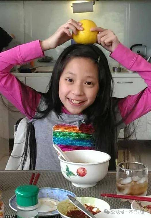 前几年还被嘲长得土<strong></p>
<p>币淘交易所</strong>，如今逆袭成大美女了？！