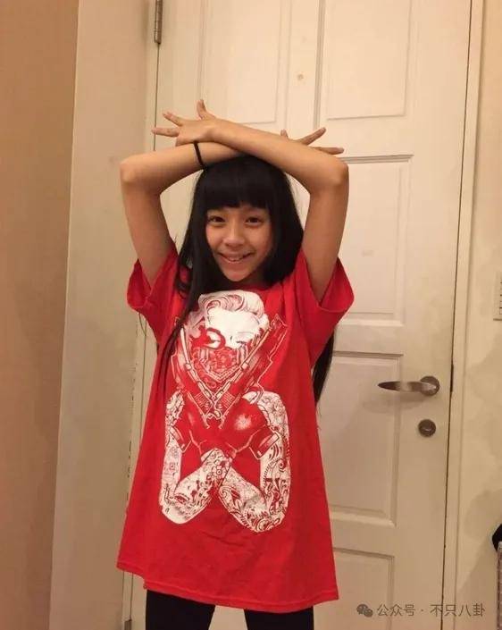 前几年还被嘲长得土<strong></p>
<p>币淘交易所</strong>，如今逆袭成大美女了？！