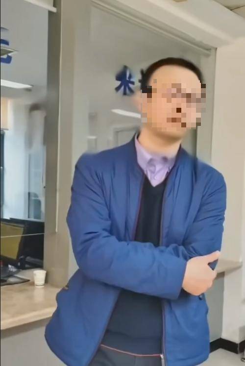 规划局副局长跳窗逃离<strong></p>
<p>币根交易所</strong>，被堵4小时不能怪群众