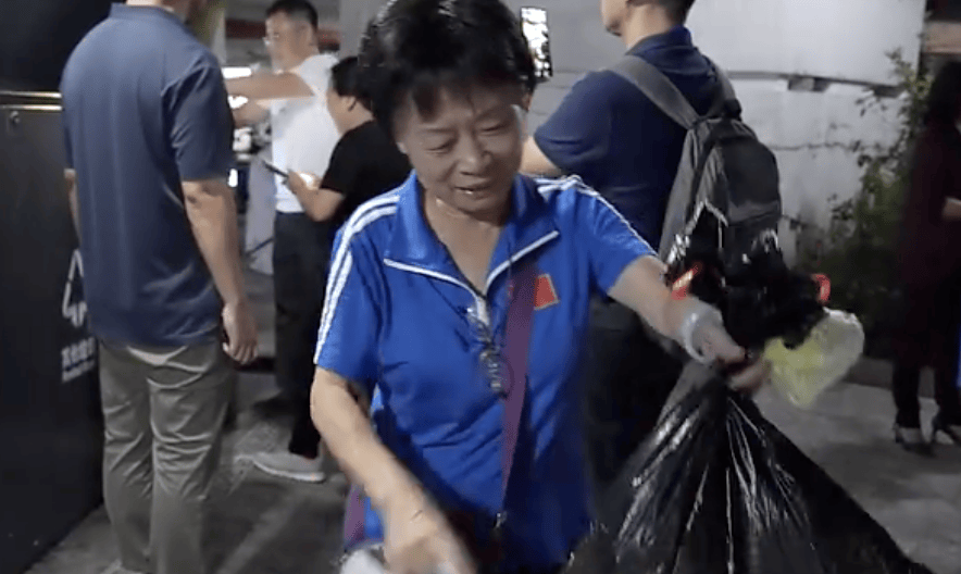 “我们还是分了吧”！深圳一场馆内<strong></p>
<p>币夫交易所排第几</strong>，这段对话惹笑众人