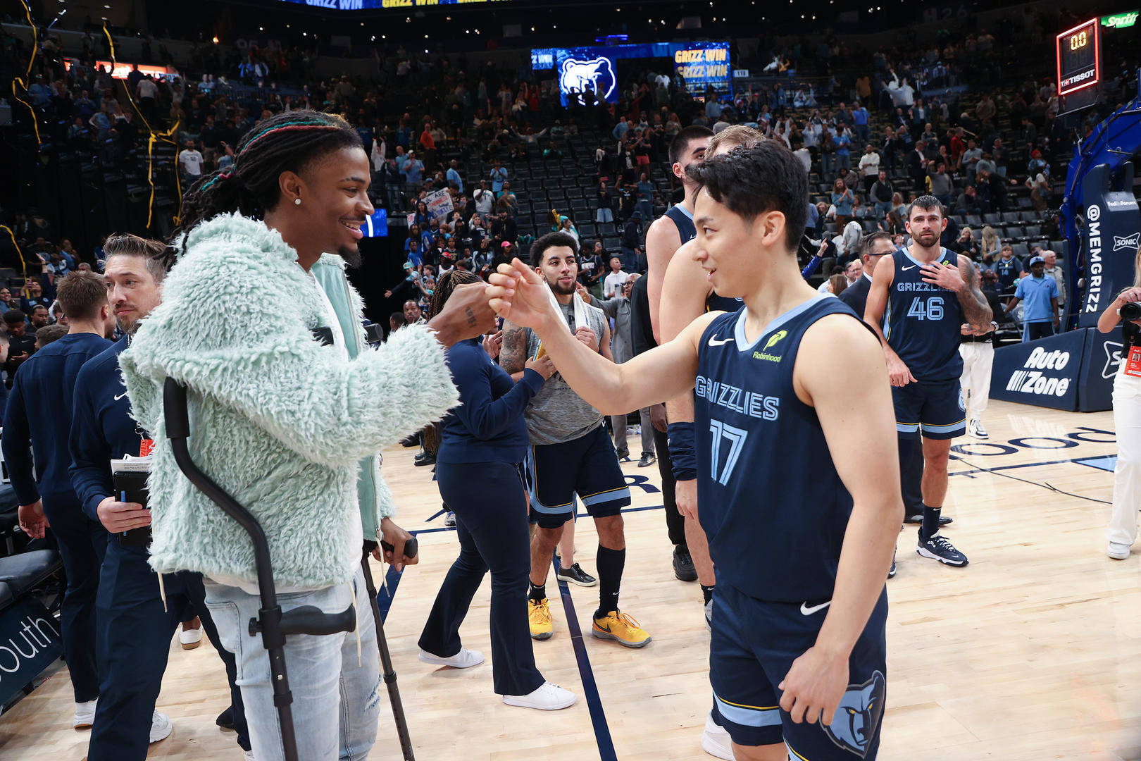 NBA开赛不到3周就遇球星伤病潮：杜兰特、锡安、莫兰特、东契奇等都伤<strong></p>
<p>币安交易所排名</strong>了