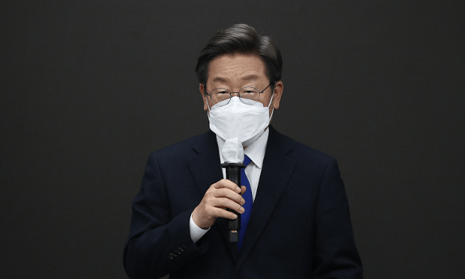 赶尽杀绝？韩国政坛大地震！尹锡悦迈出危险一步<strong></p>
<p>两个交易所币能互转吗</strong>，这次要脱罪都难！