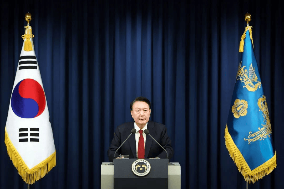 最新！外媒：韩国最大工会发起“无限期罢工”<strong></p>
<p>香港币加交易所</strong>，呼吁尹锡悦以煽动“内乱罪”辞职