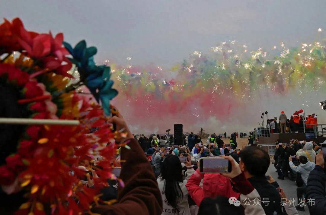 蔡国强烟花秀大量无人机坠海<strong></p>
<p>pai币在哪个交易所上线</strong>，网友直呼遗憾，本人回应