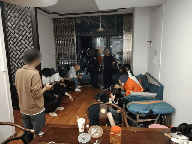 昆明警方披露：多人聚集<strong></p>
<p>pai币在哪个交易所上线</strong>，竟然在干这件事，被“一锅端”！现场曝光……