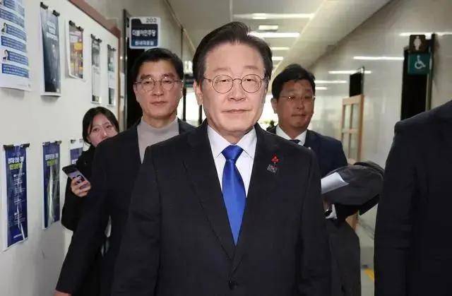 尹锡悦险中求稳：戒严风波逆转<strong></p>
<p>pai币在哪个交易所上线</strong>，国民力量党撑腰，李在明盼破局！