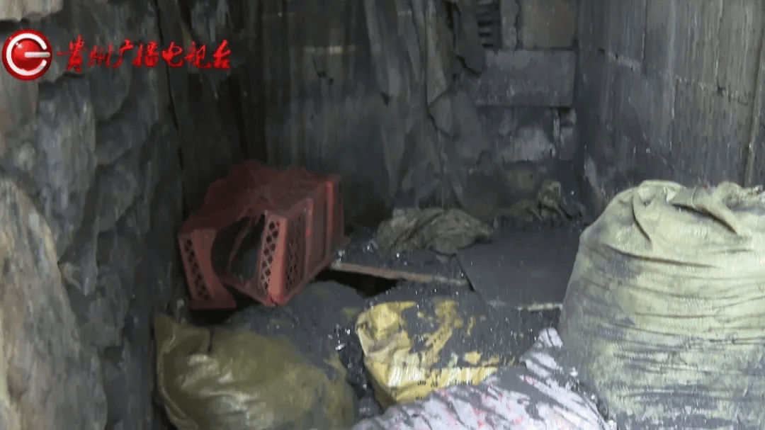 贵阳老伯购三千多斤煤炭<strong></p>
<p>乐币交易所</strong>，到手竟不足3分之1