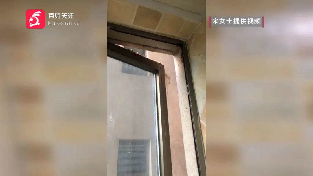 恶心坏了！贵阳一女子家中被扔进一颗“炸弹”<strong></p>
<p>币成交易所网址</strong>，残羹剩饭炸开花
