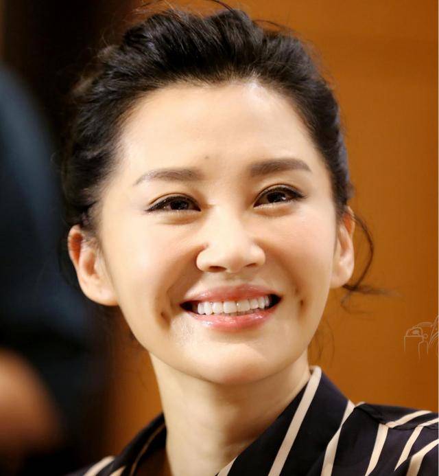 事实证明<strong></p>
<p>交易所债券市场的品种</strong>，55岁“无人敢娶”的许晴，才是真正的人间清醒！