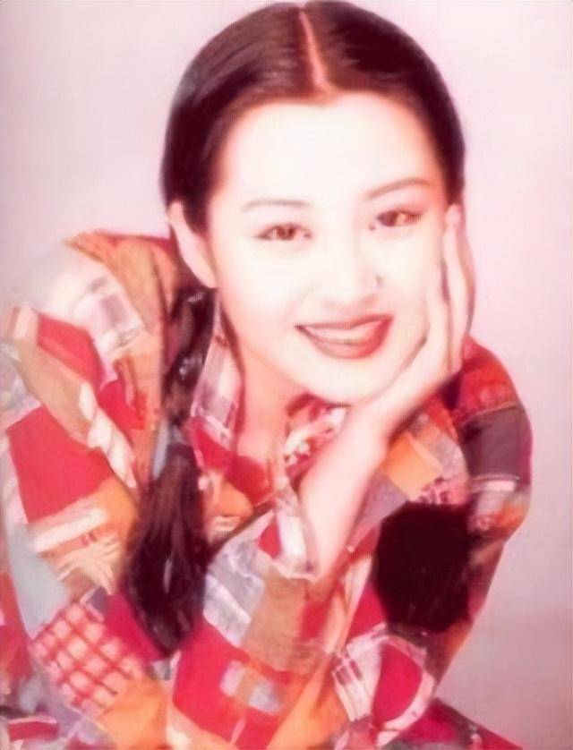 事实证明<strong></p>
<p>交易所债券市场的品种</strong>，55岁“无人敢娶”的许晴，才是真正的人间清醒！