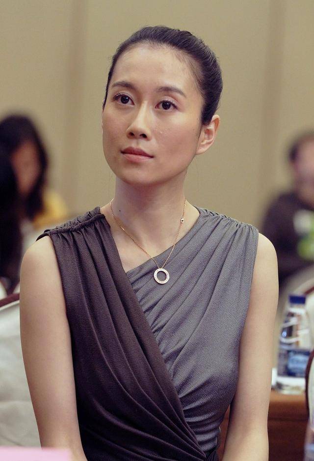 著名演员温峥嵘：长得漂亮戏也好<strong></p>
<p>交易所炒币</strong>，为人低调不张扬，追求平淡生活