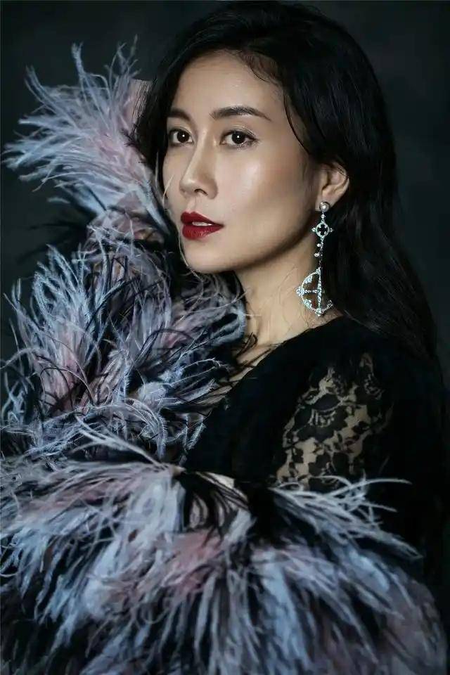 著名演员温峥嵘：长得漂亮戏也好<strong></p>
<p>交易所炒币</strong>，为人低调不张扬，追求平淡生活