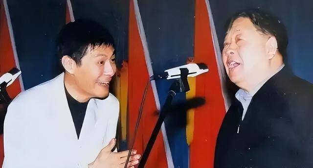 从相声奇才到“阶下囚”<strong></p>
<p>交易所上币费</strong>，当红时抛下冯巩移居海外后，刘伟怎样了
