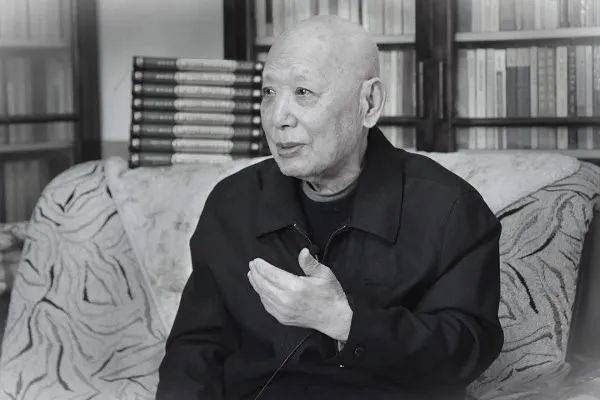 痛别<strong></p>
<p>交易所上币费</strong>，路遥，于今天在济南去世