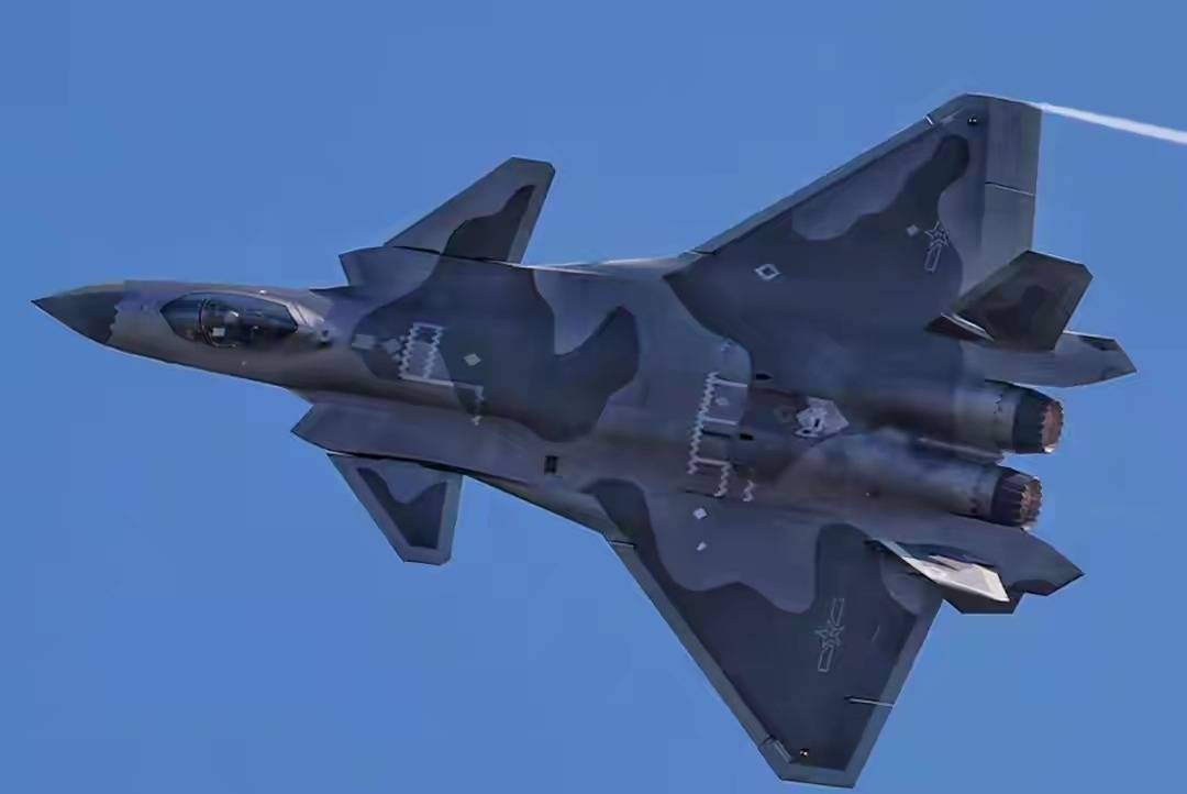 600多枚核弹头已经备好<strong></p>
<p>交易所上币费</strong>，美国突然醒悟，原来对手已不是俄罗斯