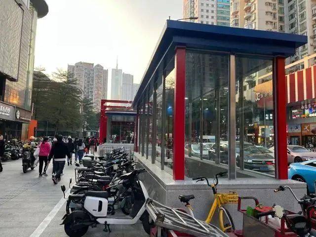 广州出现“超迷你”地铁口<strong></p>
<p>币安交易所靠谱吗</strong>，仅容两人并排走