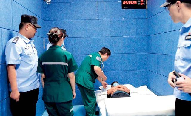再曝非正常死亡<strong></p>
<p>上币交易所</strong>，“指居”制度何去何从？