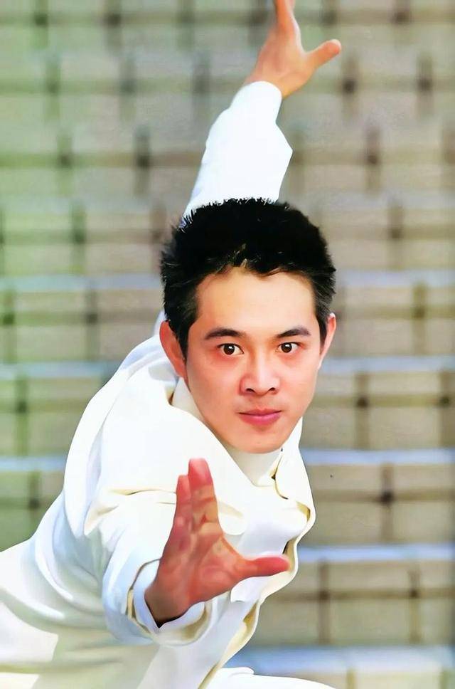 李连杰:后事一切从简<strong></p>
<p>交易所上币流程</strong>，不用立碑也不用办丧事，树葬海葬都可以